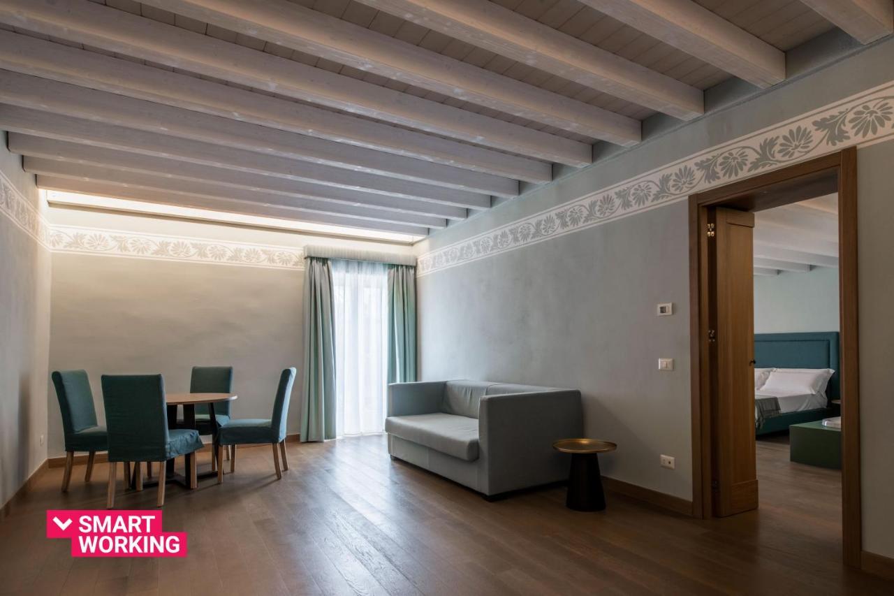 פלרמו Palazzo De Gregorio Apartments מראה חיצוני תמונה