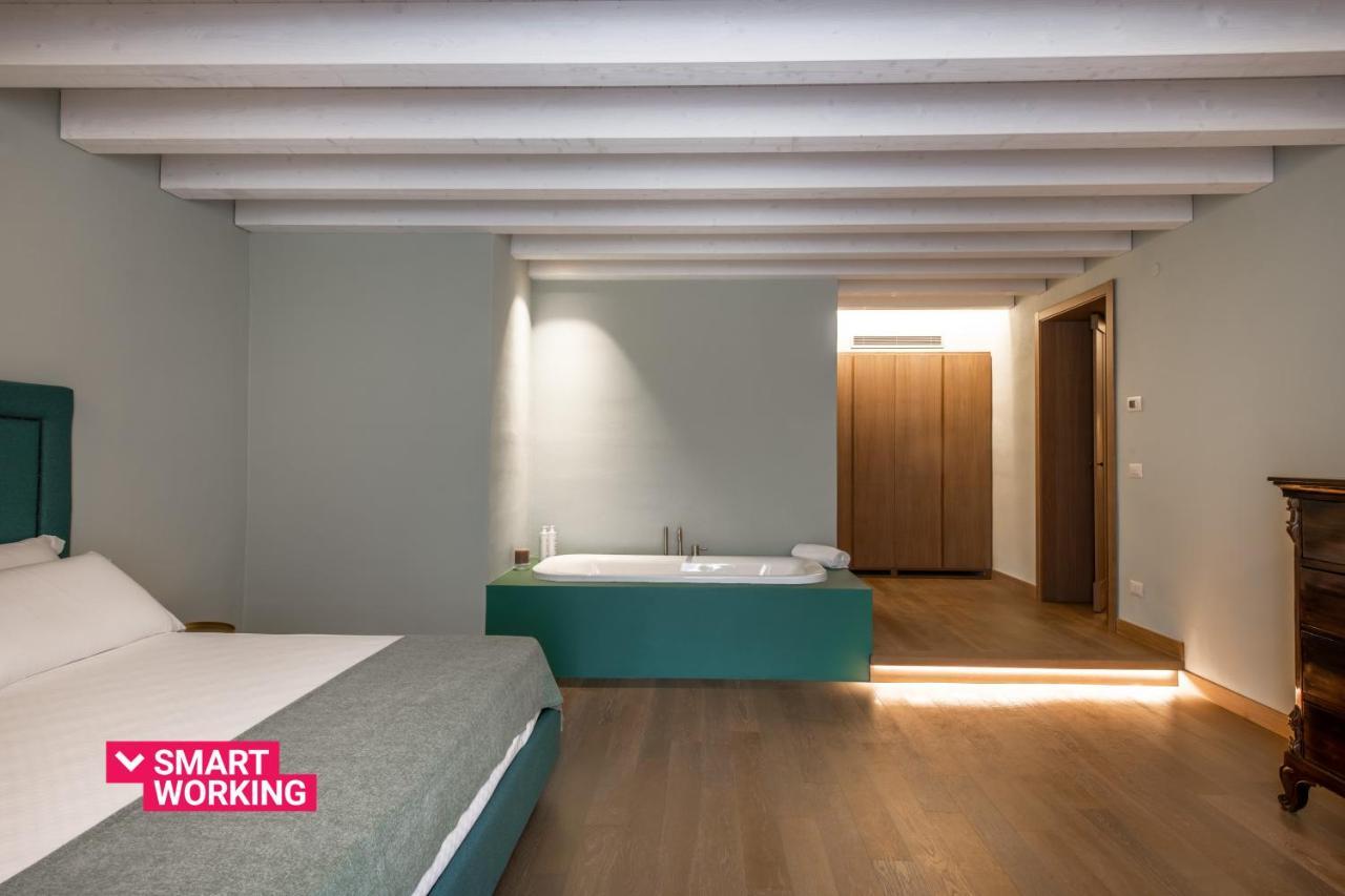 פלרמו Palazzo De Gregorio Apartments מראה חיצוני תמונה