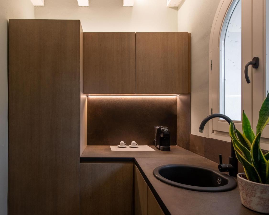 פלרמו Palazzo De Gregorio Apartments מראה חיצוני תמונה