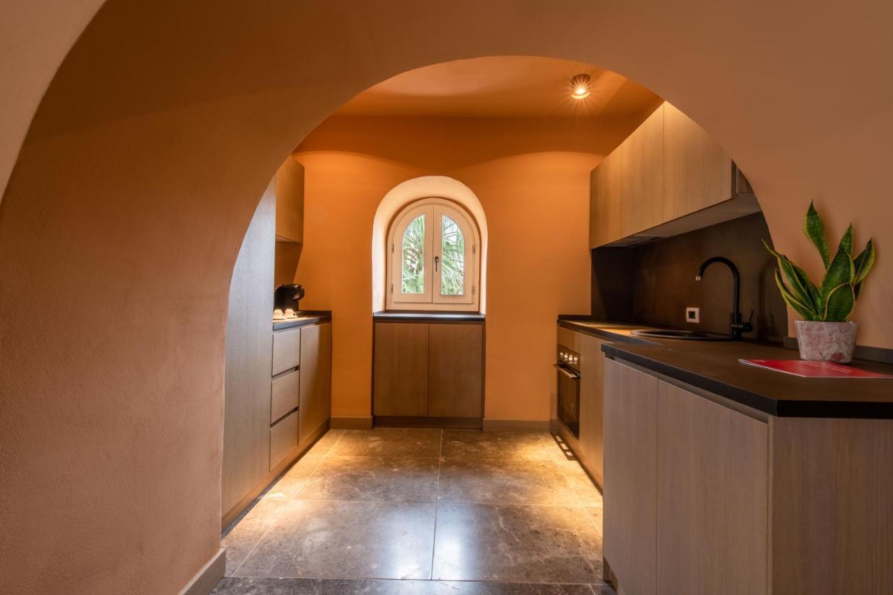 פלרמו Palazzo De Gregorio Apartments מראה חיצוני תמונה
