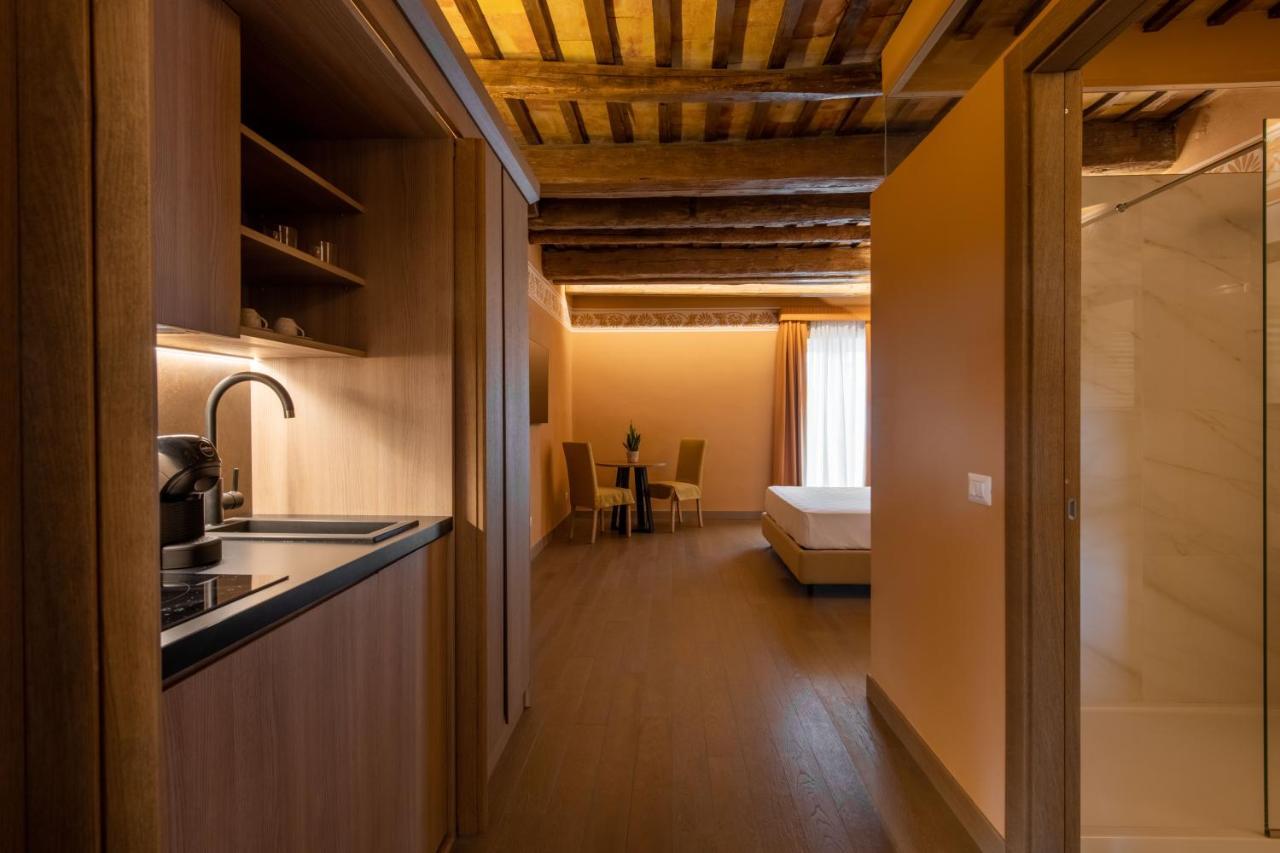 פלרמו Palazzo De Gregorio Apartments מראה חיצוני תמונה