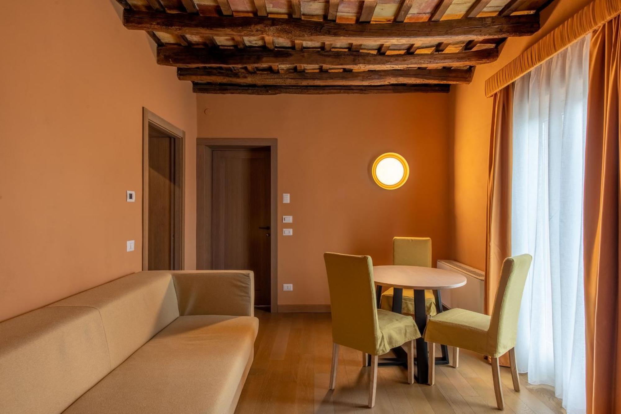 פלרמו Palazzo De Gregorio Apartments מראה חיצוני תמונה