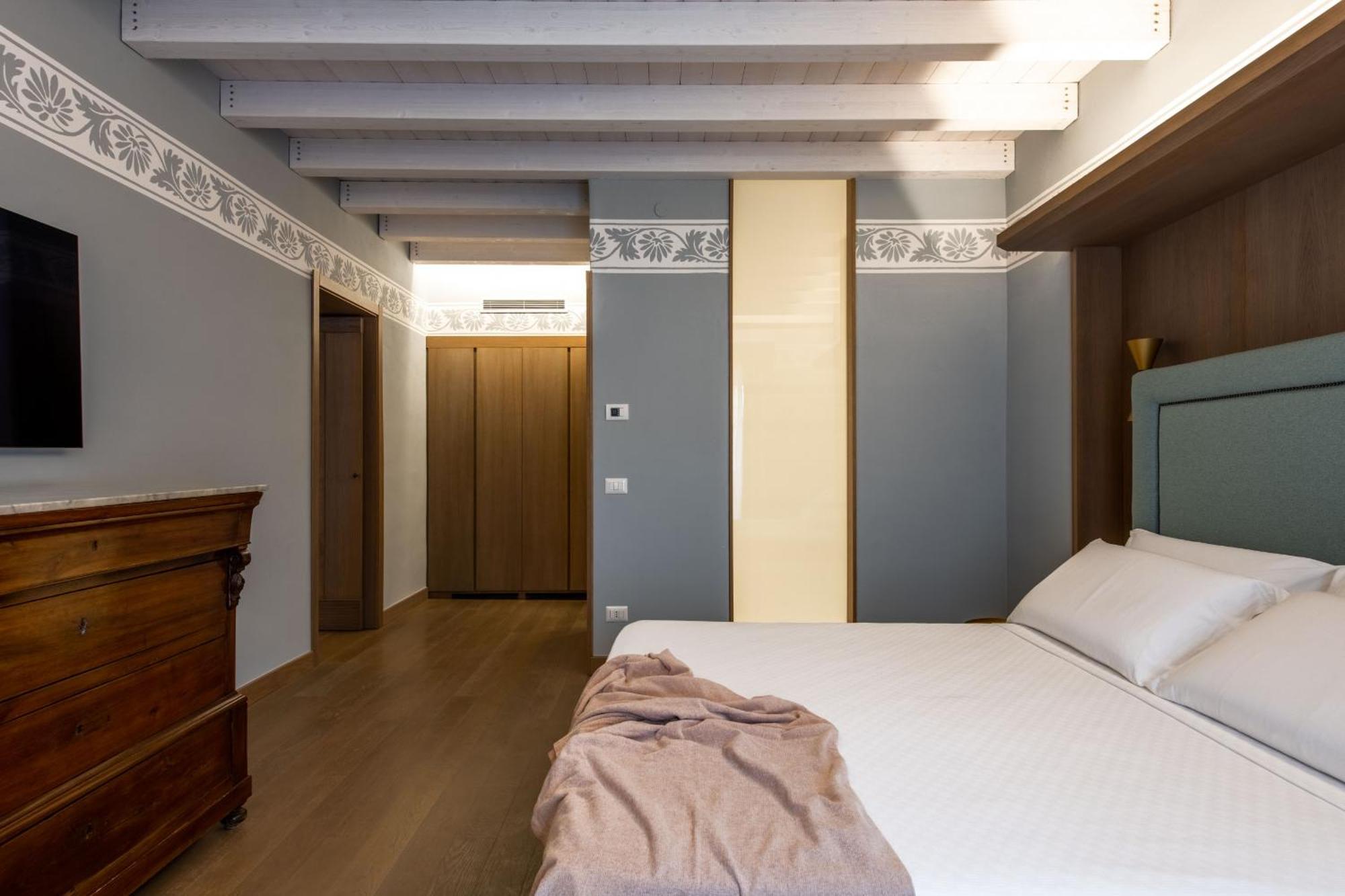 פלרמו Palazzo De Gregorio Apartments מראה חיצוני תמונה